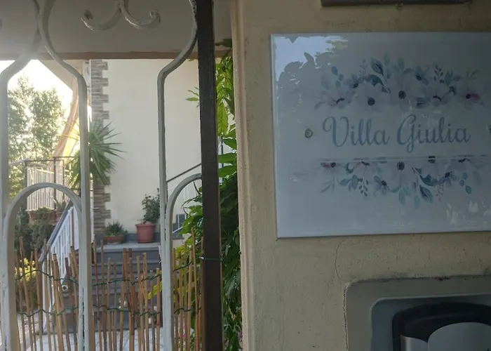 Giulia Al Vesuvio טרקאזה